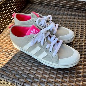 NEW, Adidas, ladies. Great neutral light gray color w white stripes.